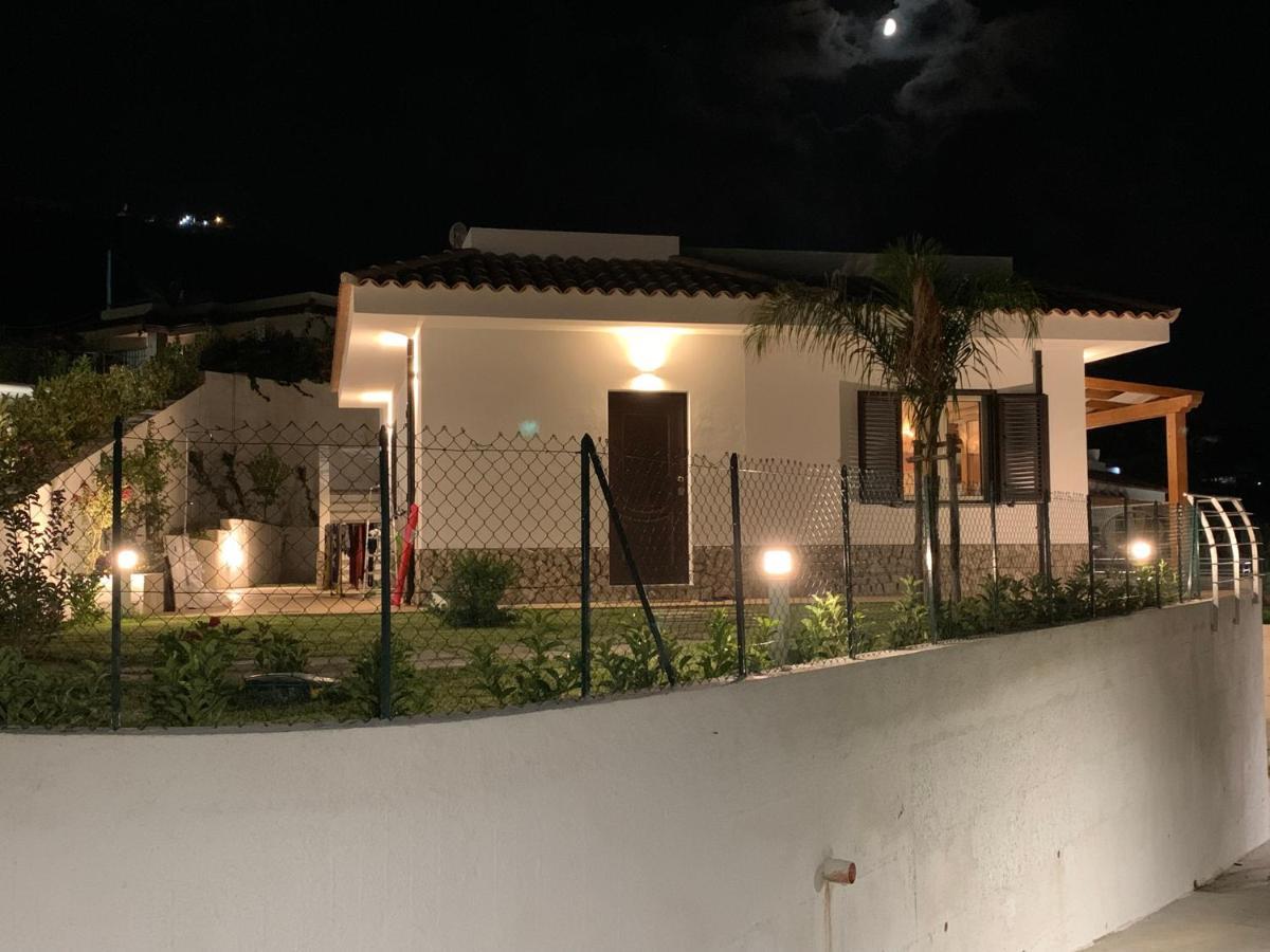 Villa Dei Fiori Zambrone Exteriör bild
